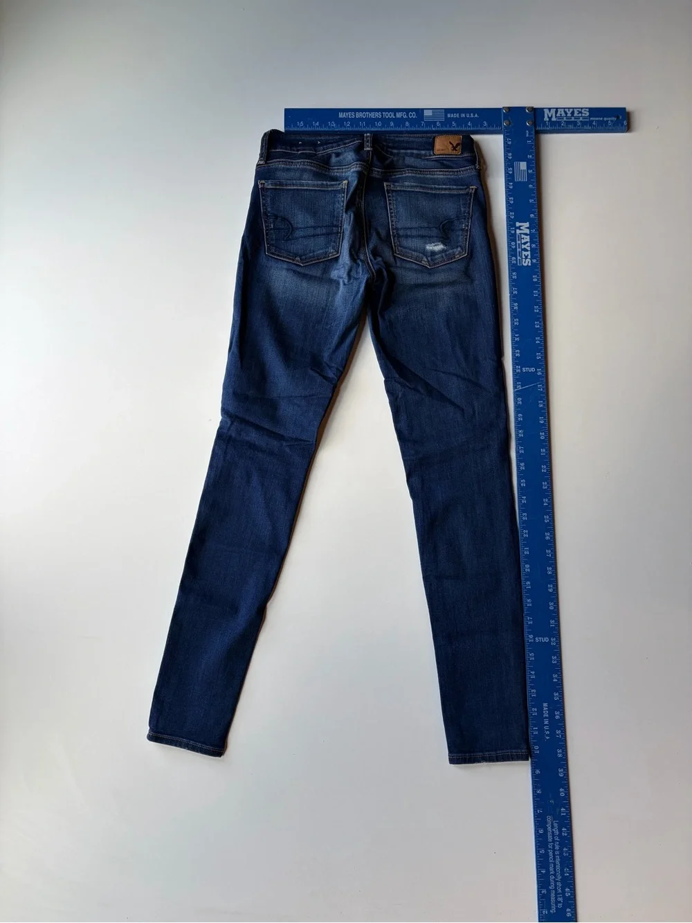 American Eagle Dark Blue Distressed Women’s Jeans